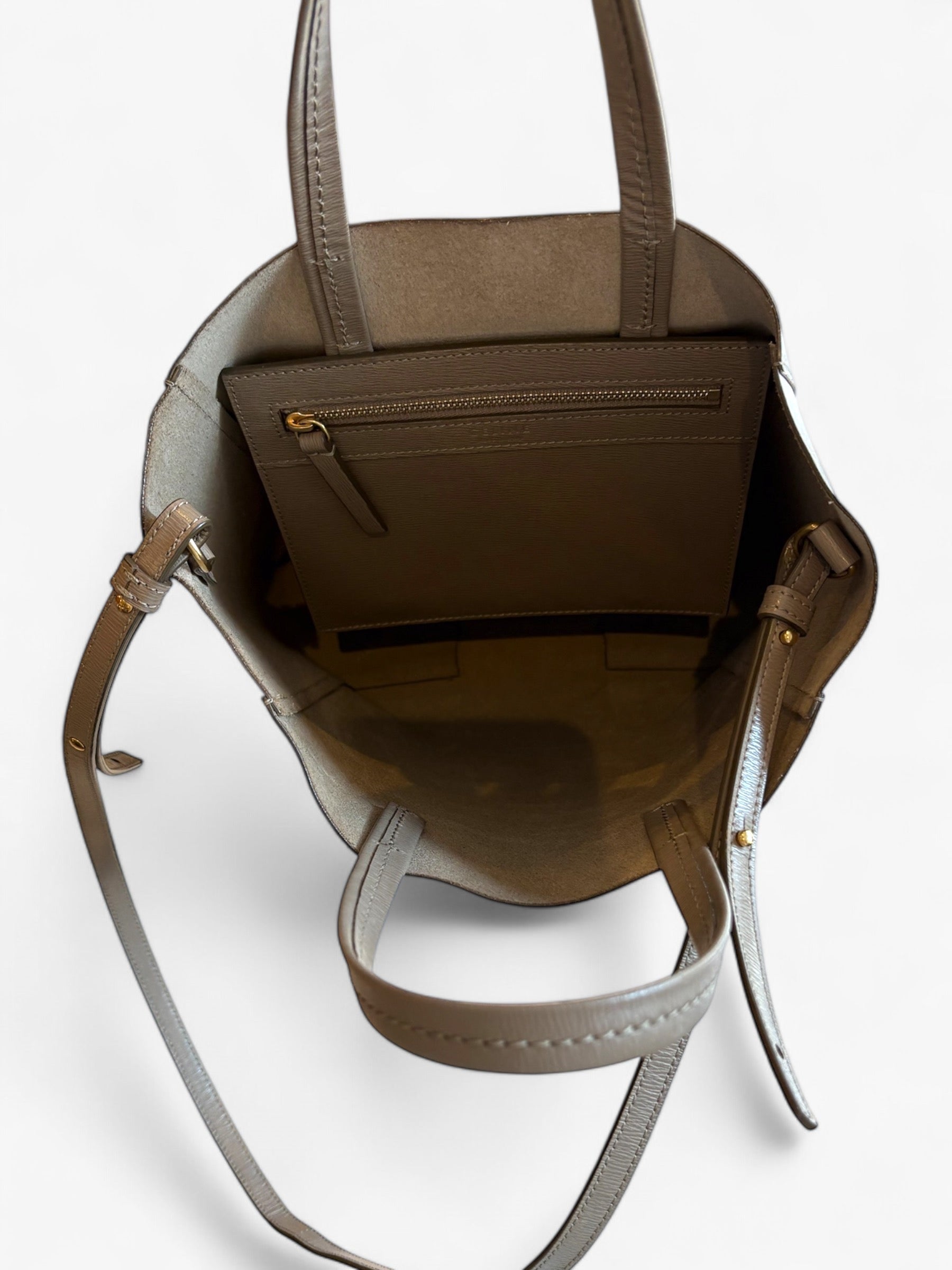Sac Vertical Cover